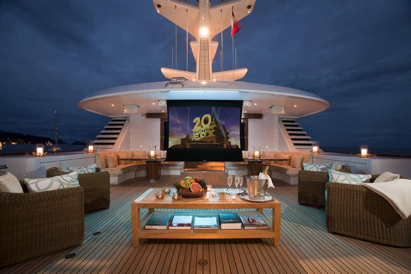 Luxuriöse Motoryacht