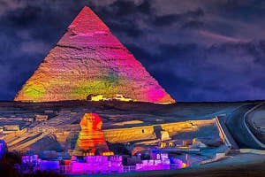 Giza‑pyramidernes lys‑ og lydshow med privat transfer
