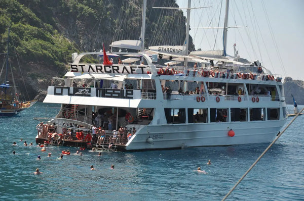 Starcraft Night Disco Luxury Yacht