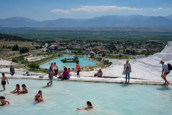 Full-day Pamukkale & Salda Lake Culture Trip with Entrance, three meals & Roundtrip transfer from Alanya