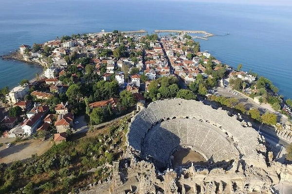 Barbekü Öğle Yemeği ve Antalya'dan Transfer ile Perge, Aspendos ve Side Kültür Turu