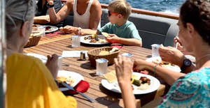 Istanbul: Bosphorus & Black Sea Sightseeing Cruise