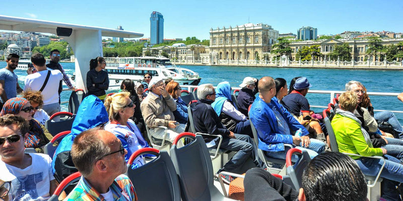 Istanbul Bosphorus and Golden Horn Cruise with Audio Guide