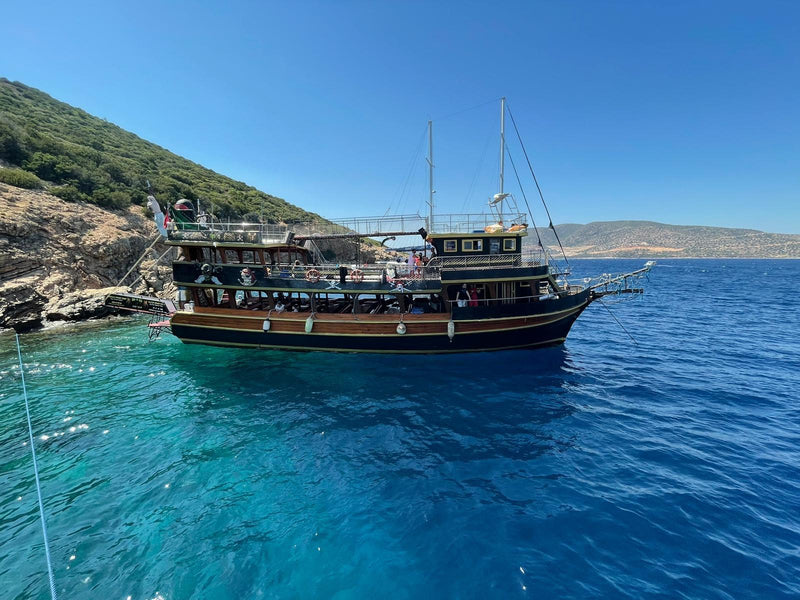 Bodrum Pirate Boat Tour with Open Lunch Buffet
