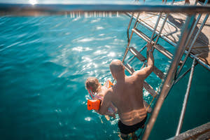 Alanya Relaxing Boat Tour, Lunch, Unlimited Soft Drinks & Transfer
