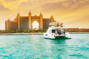 Tur i Dubai, krydstogt nær Palm Jumeirah med Atlantis