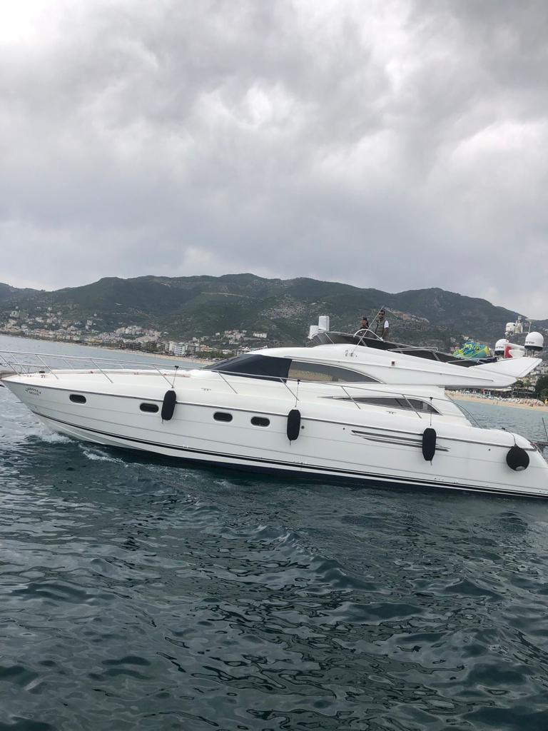 Alanya Private 4 Hours Yacht Tour | mit Mittagessen, Softdrinks & Transfers