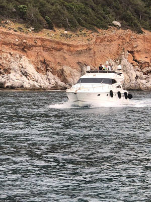 Alanya Private 4 Hours Yacht Tour with Lunch, Soft Drinks & Transfers