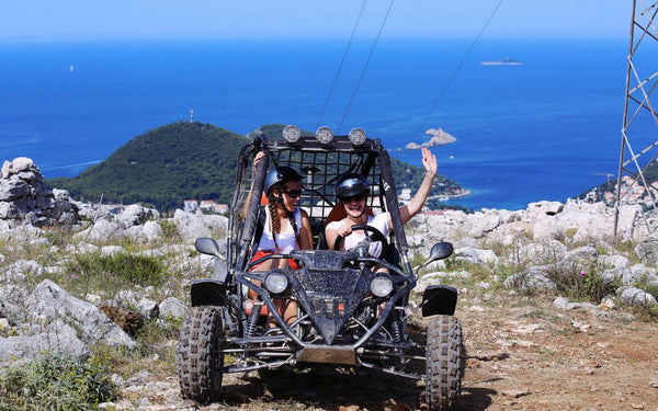 Couple driving a Buggy