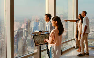 Billetter til Burj Khalifa 'At The Top' 124. + 125. etage + tagterrassemåltid