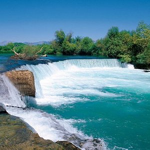 Manavgat River Boat, Bazaar & Waterfall Tour with Lunch & Transfer from Side