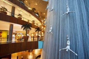 Vandfald i Dubai Mall