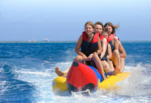 Niezapomniany rejs jachtem w Dibba, Fujairah — przygoda z Dubaju