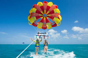 Hurghada Parasailing ve Tekne Turu