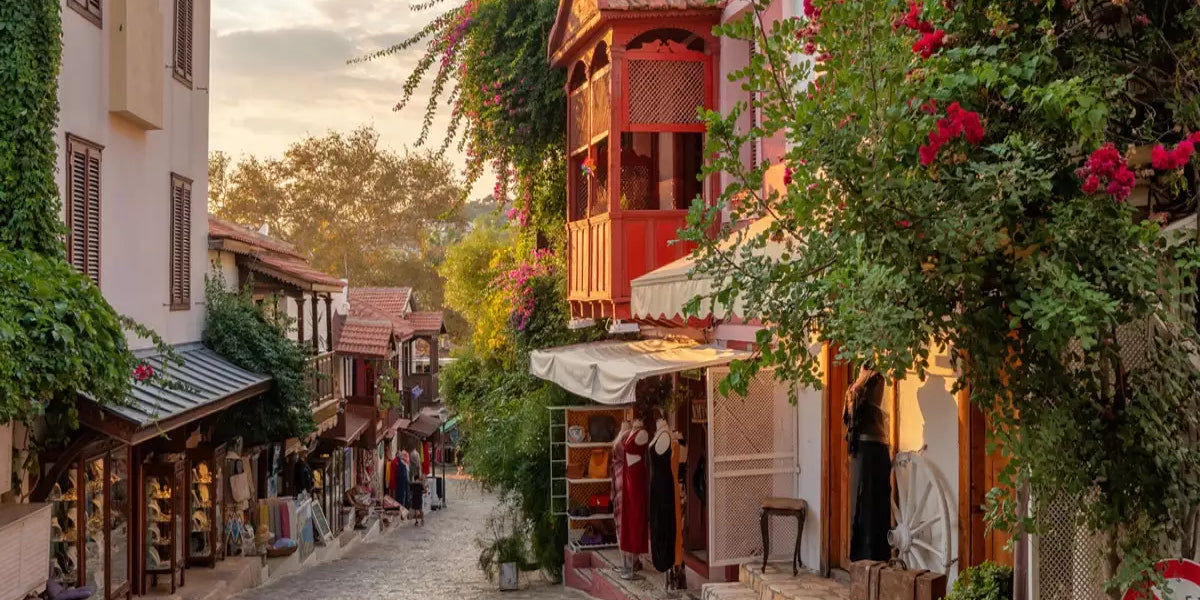 Antalya in September: Weather, What to Pack