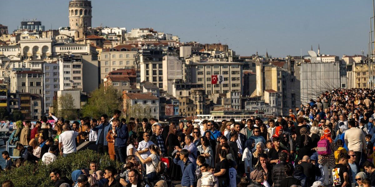 How Many People Live in Istanbul