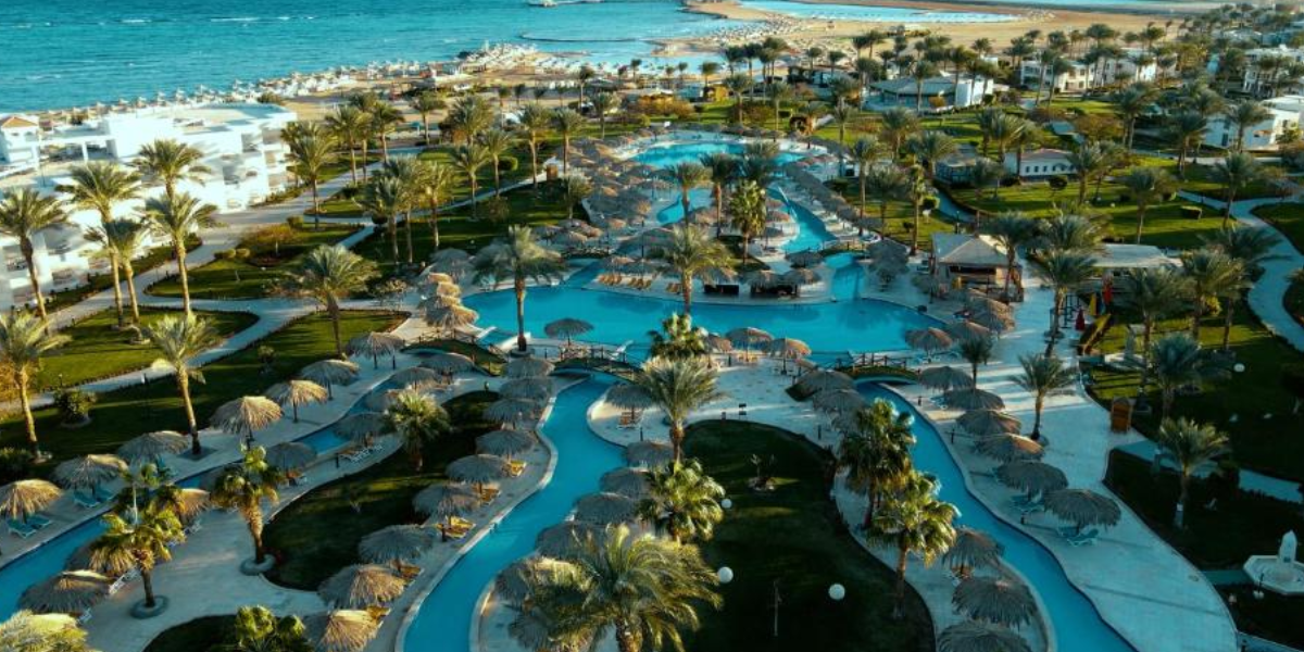 Hilton Hurghada Long Beach Resort, Egypt: Location, Stay, and Beach Experience