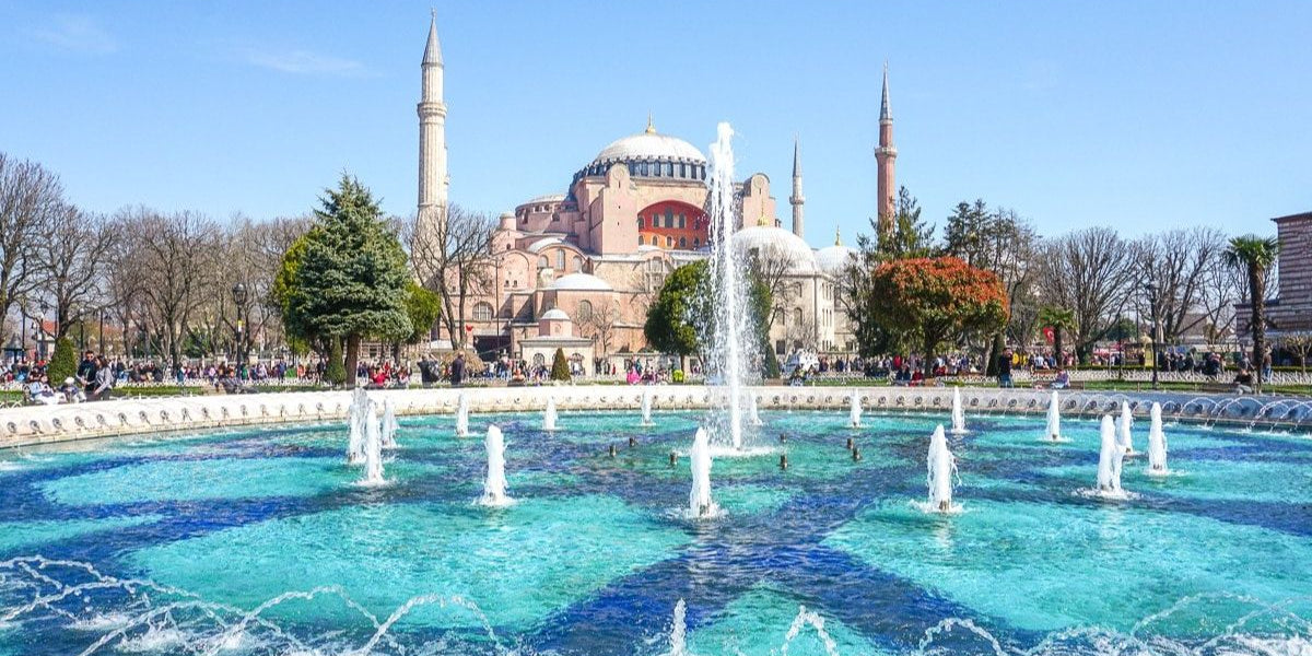 Is Istanbul Safe? Travel Guide for Tourists, Solo Travelers & Expats