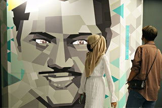 Interactive 3D exhibit at a Museum of Illusions