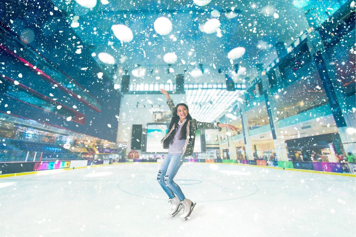 Дубайский ледовый каток — главное место отдыха и развлечений