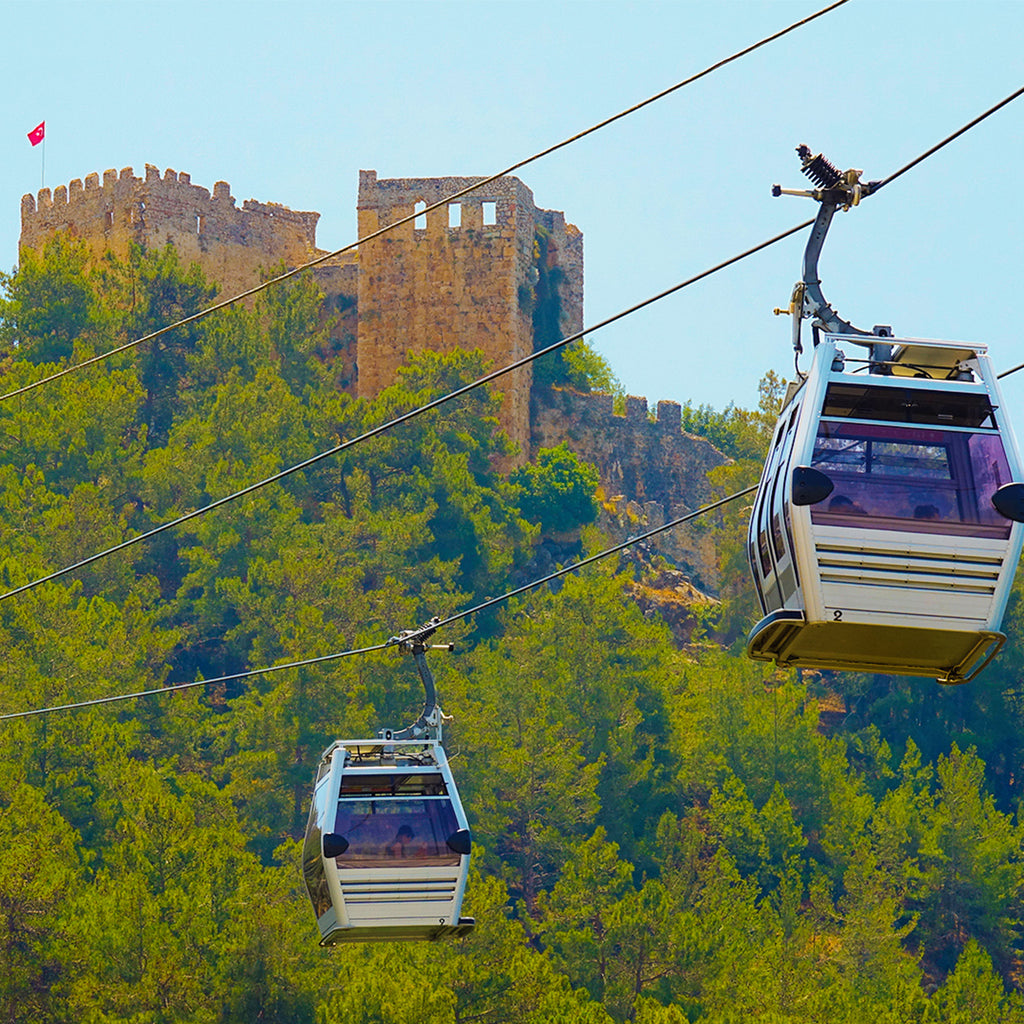 Alanya Sunset City Tour with Cable Car & Roundtrip Transfer by 4x4 Jeep
