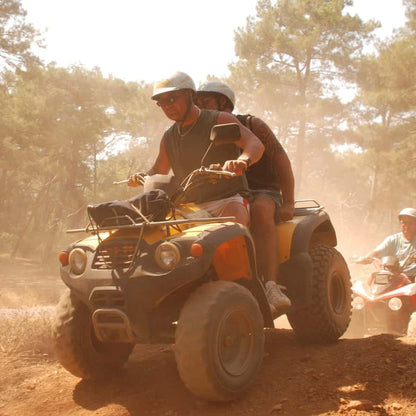 ATV Quad Safari-tur med offroadkørsel og transport fra Side