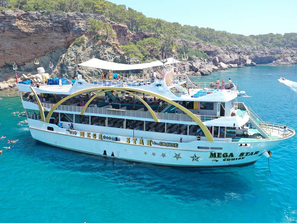 Antalya Mega Star Yacth Tour - Tripventura