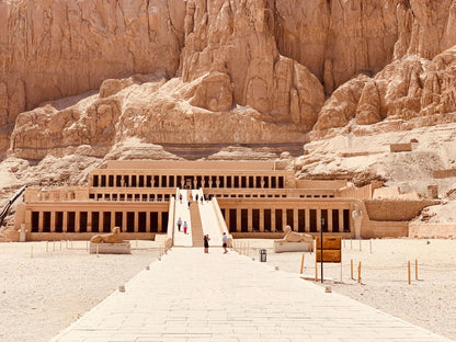 Однодневная экскурсия в Луксор с посещением храмов Дендара и Абидос 