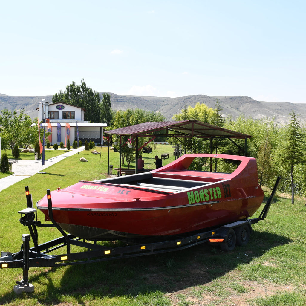 Джип-сафари по Каппадокии с трансфером туда и обратно и вечеринкой с шампанским