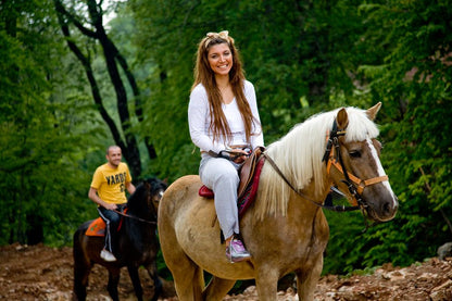 People enjoying horseback Riding in the Taurus Mountains