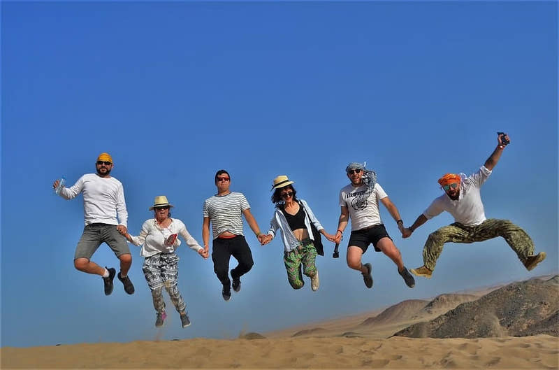 Hurghada 4x4 Jeep Wüstensafari mit Beduinendorf, BBQ & Show