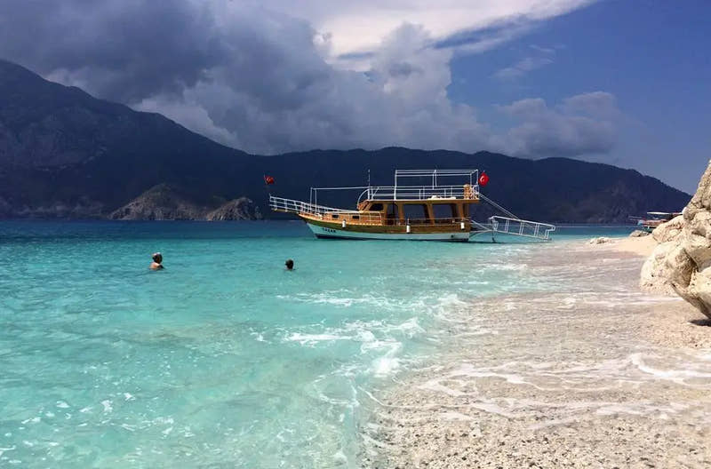 Türkiye Maldivleri'nde Antalya Suluada Günlük Tekne Turu - Tripventura
