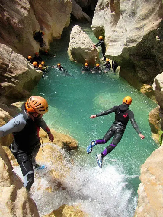 Antalya 3 i 1 eventyrpakke Rafting Canyon og Zipline - Tripventura