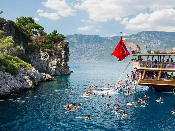 Мармарис Экскурсия на лодке по острову Клеопатры и бухтам Гекова - Tripventura