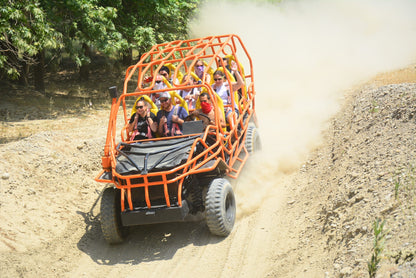 Джип-сафари по Каппадокии с трансфером туда и обратно и вечеринкой с шампанским