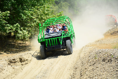 Джип-сафари по Каппадокии с трансфером туда и обратно и вечеринкой с шампанским