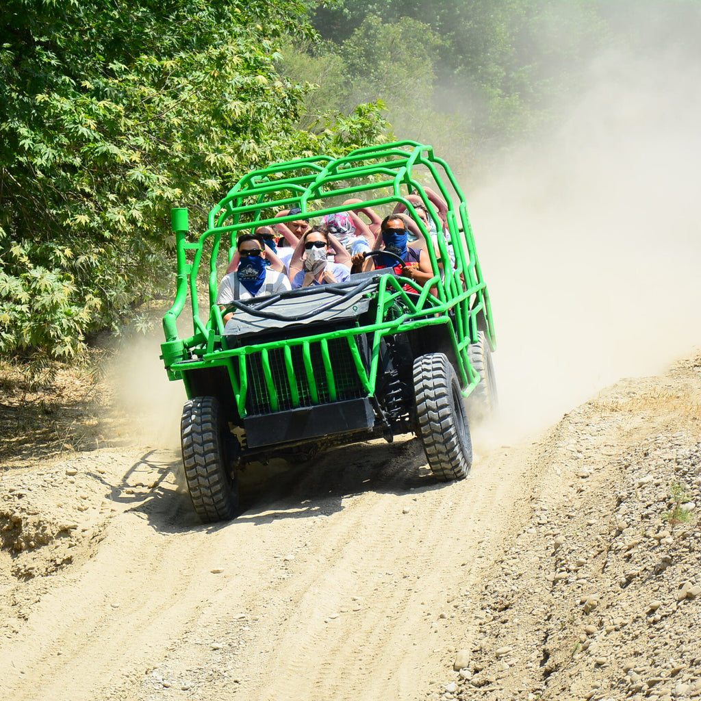 Джип-сафари по Каппадокии с трансфером туда и обратно и вечеринкой с шампанским