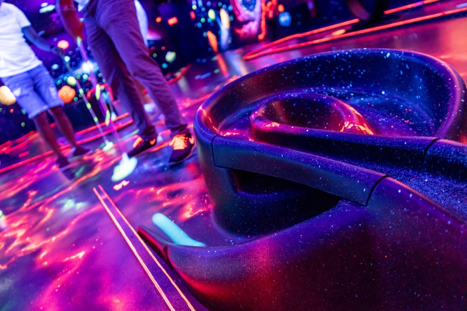 3D Blacklight Minigolf in Dubai