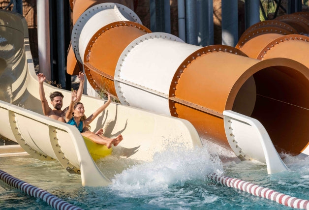 Billet til forlystelsesparken Land of Legends med transport