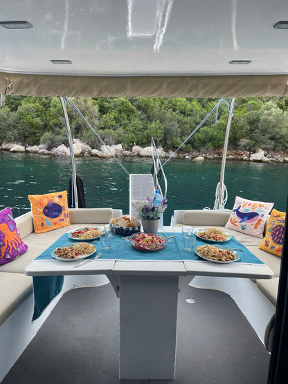 Marmaris Private Yacht Tour with BBQ Lunch, Unlimited Soft Drinks & Roundtrip Transfer