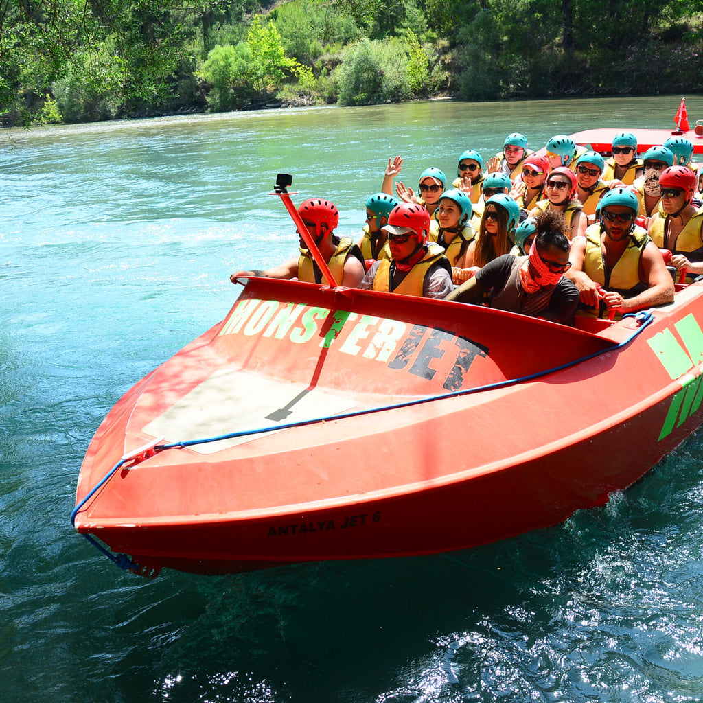 Джип-сафари по Каппадокии с трансфером туда и обратно и вечеринкой с шампанским