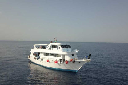 Hurghada Tekneyle Şnorkelli Dalış Turu