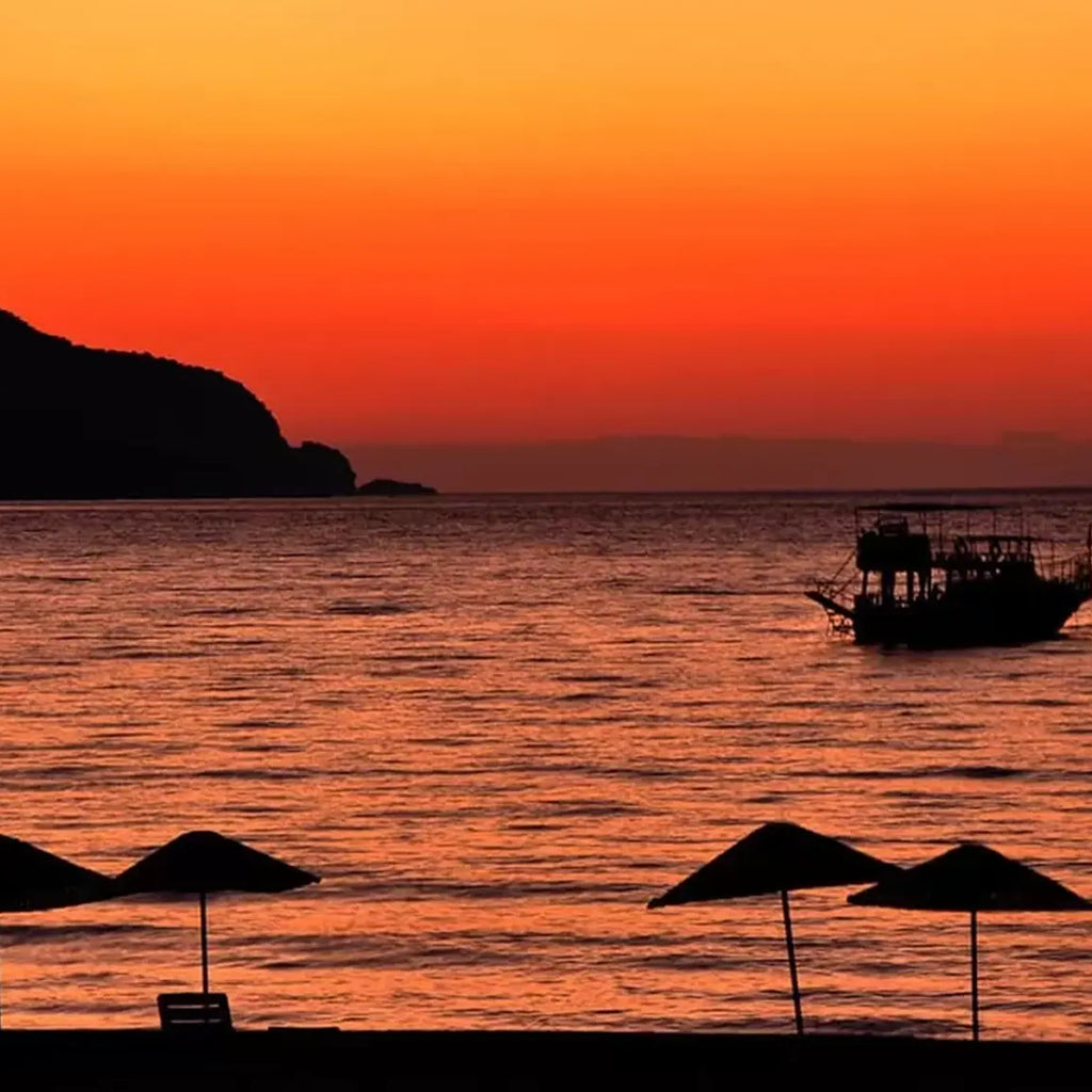 Alanya Sunset City Tour with Cable Car & Roundtrip Transfer by 4x4 Jeep