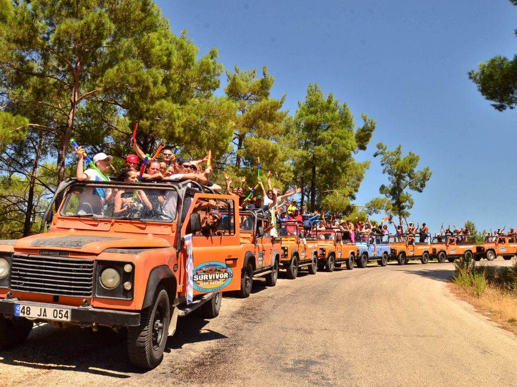 Taurus Mountain Off-Road Drive