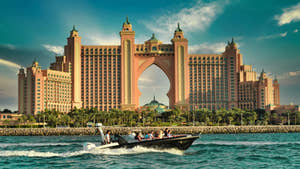 Dubai Black Speed Boat tur ved Marinaen