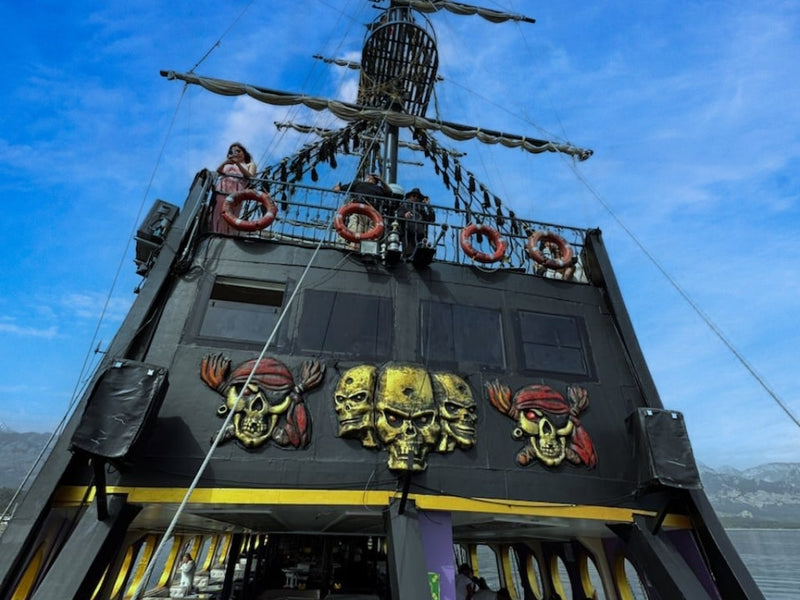 Gonster Pirate Boat Tour