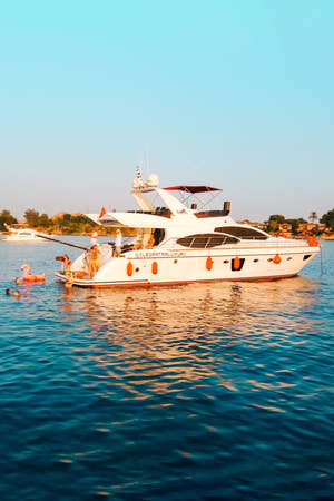 Alanya — Cleopatras luksus-yachtudlejning