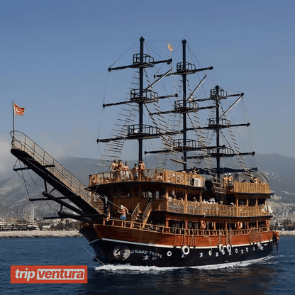 Pirate-themed entertainment show performed on the boat during the tour