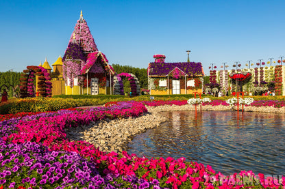 Dubai Combo: Global Village with Miracle Garden Tickets - Tripventura