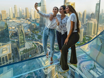 Прогулка по краю Dubai Sky Views и стеклянная горка